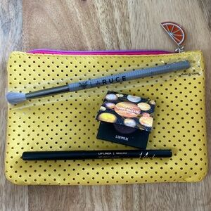 Eyeshadow, Brush and Lip Liner with Bag
